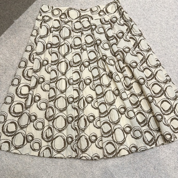 Pleated cotton embroidered skirt - Picture 1 of 5